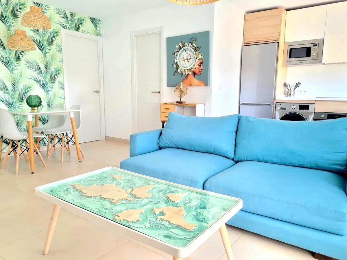 Apartamento Moderno Y Con Estilo En La Carihuela Torremolinos Exterior photo
