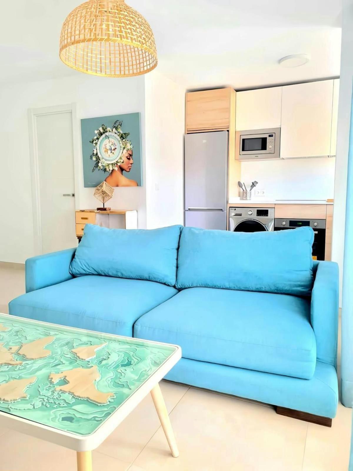 Apartamento Moderno Y Con Estilo En La Carihuela Torremolinos Exterior photo